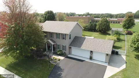 1517 9th Ave N, Sartell, MN 56377