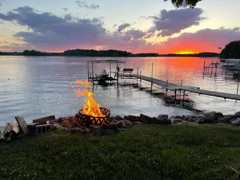3165 Lake Shore Ave, Medina, MN 55359