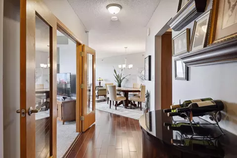 168 6th St E #3504, Saint Paul, MN 55101