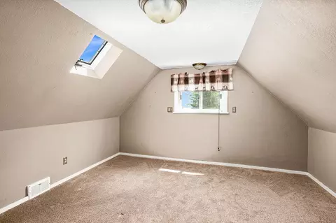 118 W 10th St, Duluth, MN 55806 photo 18