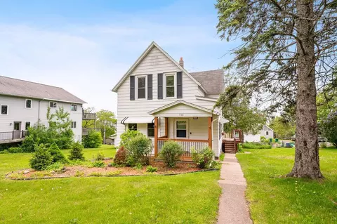 118 W 10th St, Duluth, MN 55806 photo 2