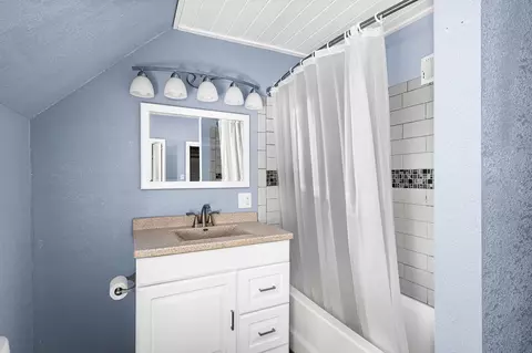 118 W 10th St, Duluth, MN 55806 photo 21