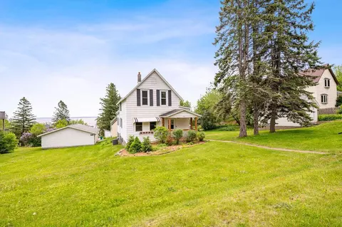 118 W 10th St, Duluth, MN 55806 photo 3