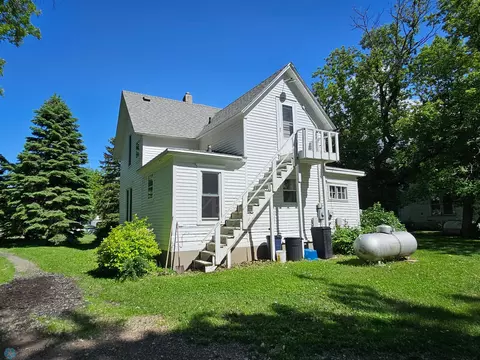 402 1st St S, Fairmount, ND 58030 photo 3
