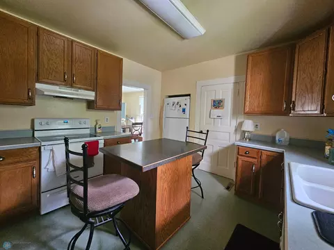 402 1st St S, Fairmount, ND 58030 photo 5