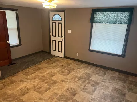 21 7th St NW, Faribault, MN 55021 photo 5