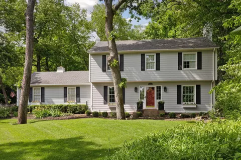 18316 Hermitage Way, Minnetonka, MN 55345