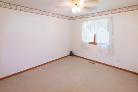 1702 Cedar Ave N, Glencoe, MN 55336 photo 6