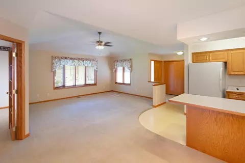 1702 Cedar Ave N, Glencoe, MN 55336 photo 2