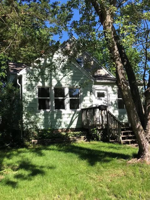 408 4th St SE, Little Falls, MN 56345