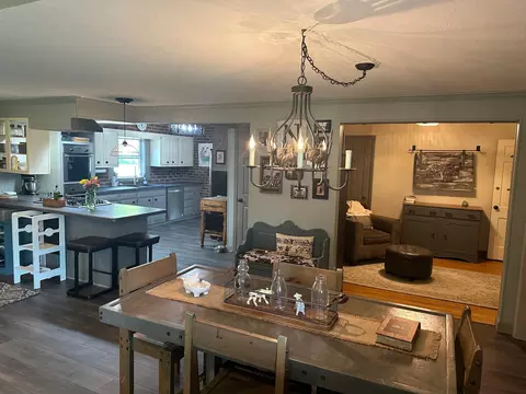 906 Fairfield Rd, New Richmond, WI 54017