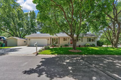7927 74th St S, Cottage Grove, MN 55016