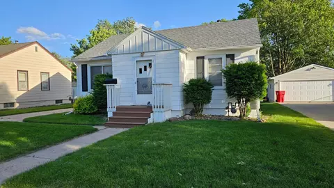 605 13th Ave SW, Austin, MN 55912