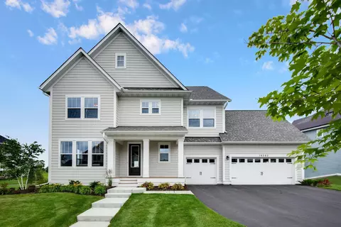 16393 Duluth Trl, Lakeville, MN 55044