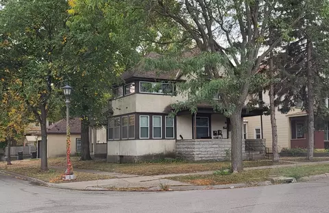 736 Geranium Ave E, Saint Paul, MN 55106 photo 2