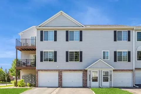 15482 Flight Way #7, Apple Valley, MN 55124