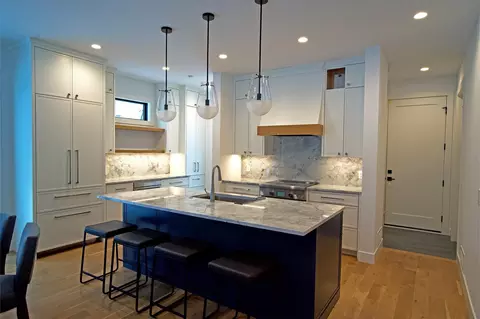 Kitchen - 4200 Upton Ave S, Minneapolis, MN 55410 photo 4 of 5