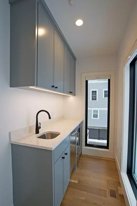 Kitchen - 4200 Upton Ave S, Minneapolis, MN 55410 photo 5 of 5