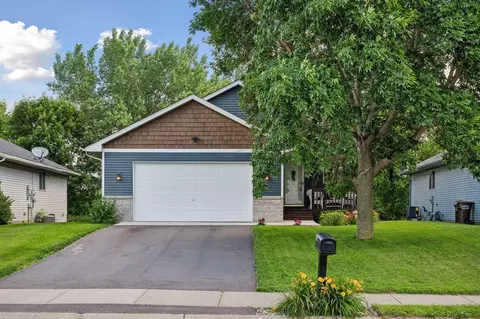 1222 Leo Ln, Buffalo, MN 55313