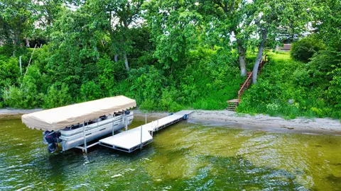 48104 Bayview Rd, Big Stone City, SD 57216
