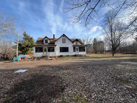 45811 Cambridge Dr, Harris, MN 55032