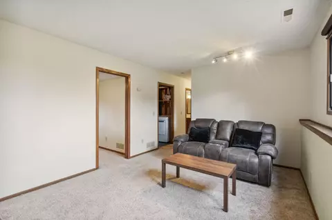 3801 Heather Dr, Eagan, MN 55122 photo 26