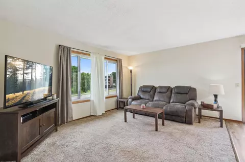3801 Heather Dr, Eagan, MN 55122 photo 4