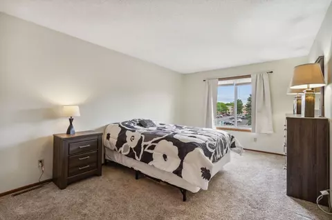 3801 Heather Dr, Eagan, MN 55122 photo 16