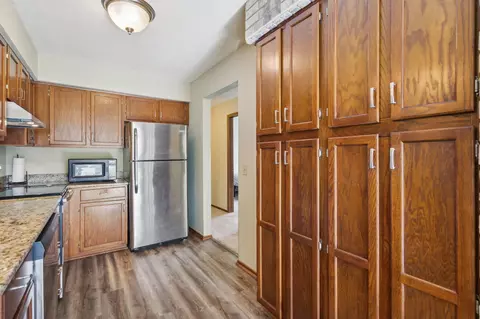 3801 Heather Dr, Eagan, MN 55122 photo 14