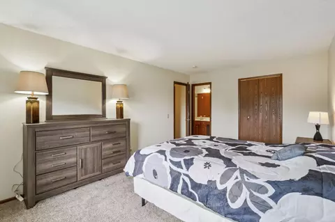 3801 Heather Dr, Eagan, MN 55122 photo 18