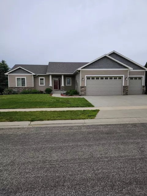 3453 Copper Point Ln NE, Rochester, MN 55906