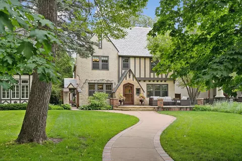 130 Mississippi River Blvd S, Saint Paul, MN 55105