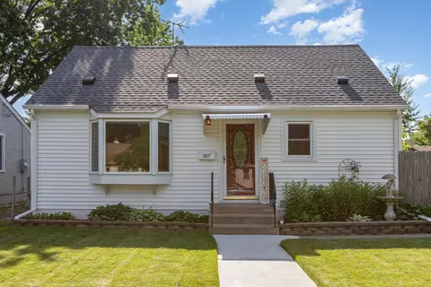 327 Hazelwood St, Saint Paul, MN 55106