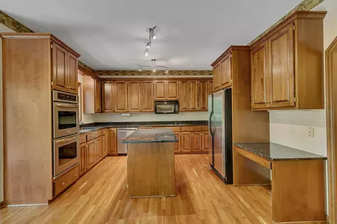 1111 Mill Creek Cir, Saint Cloud, MN 56303 photo 8