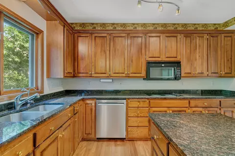 1111 Mill Creek Cir, Saint Cloud, MN 56303 photo 9