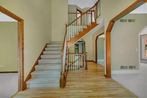 1111 Mill Creek Cir, Saint Cloud, MN 56303 photo 3