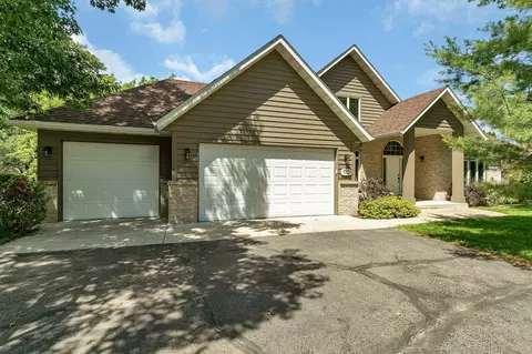 1111 Mill Creek Cir, Saint Cloud, MN 56303 photo 2