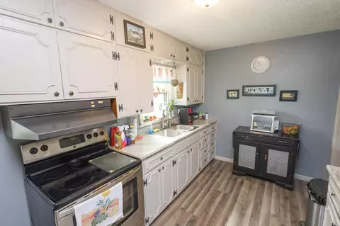705 Ford Ave, Spring Valley, MN 55975 photo 6