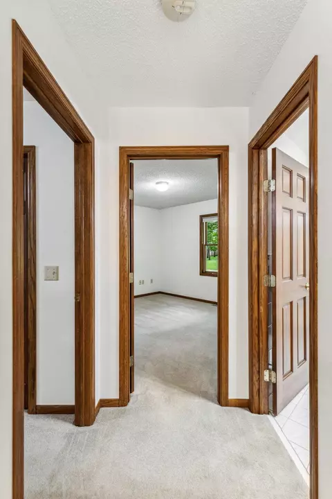 1614 Springwood Ln, Faribault, MN 55021 photo 17