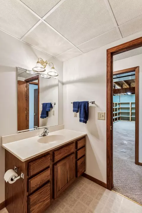 1614 Springwood Ln, Faribault, MN 55021 photo 32