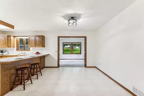 1614 Springwood Ln, Faribault, MN 55021 photo 8