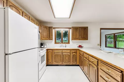 1614 Springwood Ln, Faribault, MN 55021 photo 12
