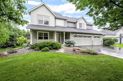 2466 Sandstone Pl, Woodbury, MN 55129
