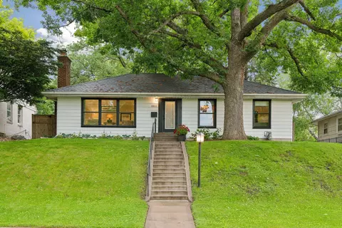 3511 York Ave N, Robbinsdale, MN 55422