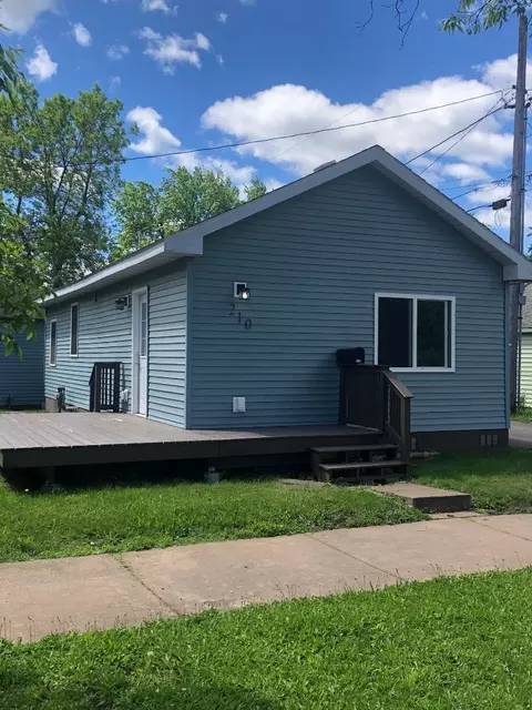 210 W 24th St, Hibbing, MN 55746