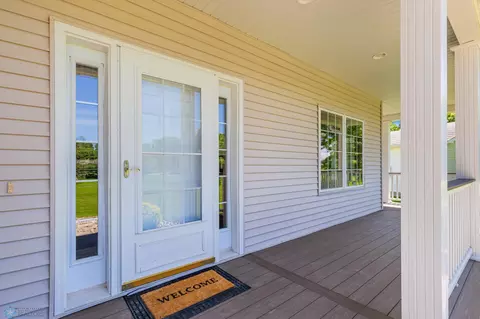Exterior - 9648 Robin Rd, Horace, ND 58047 photo 6 of 13