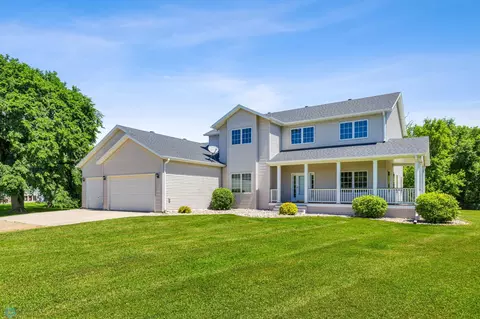 Exterior - 9648 Robin Rd, Horace, ND 58047 photo 4 of 13