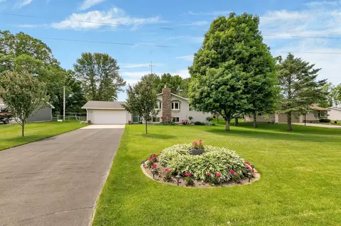 1312 Melvina Rd SW, Alexandria, MN 56308