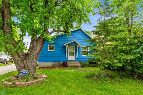 205 3rd Ave E, West Fargo, ND 58078