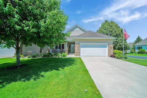 3711 Crosslough Trl, Rosemount, MN 55068